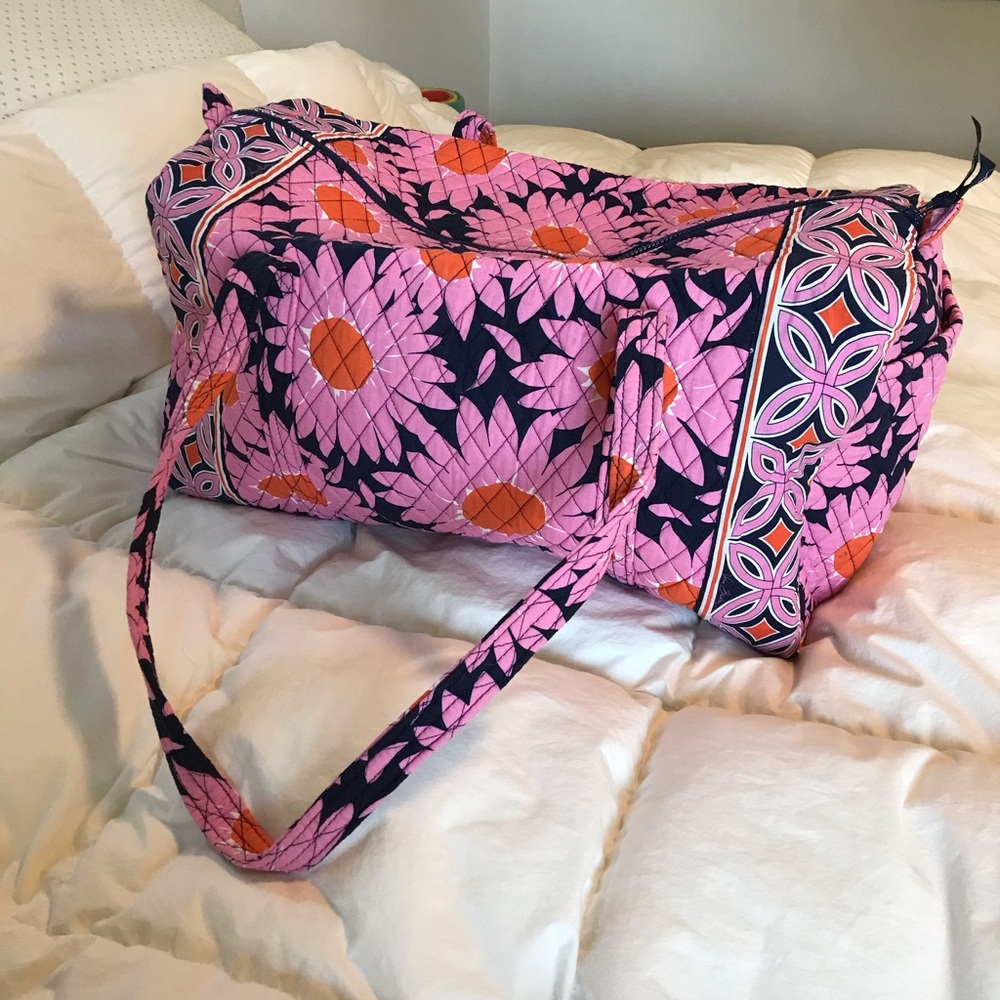 Vera Bradley Medium Duffel NWOT